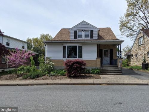 364 Northmont Ave, Moselem, PA 19526-1525