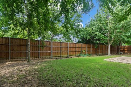 2509 Stillwater Ct, Lewisville TX  75022-8039 exterior