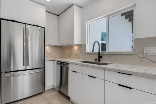 530 Calle Marcus, Palm Springs CA  92262-6147 exterior