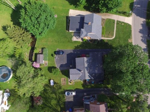 8040 Remington Dr, Pittsburgh PA  15237-6235 exterior