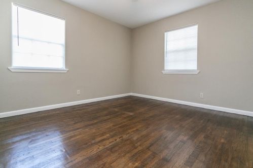 1104 Sharondale St, Fort Worth TX 76115-4241 exterior