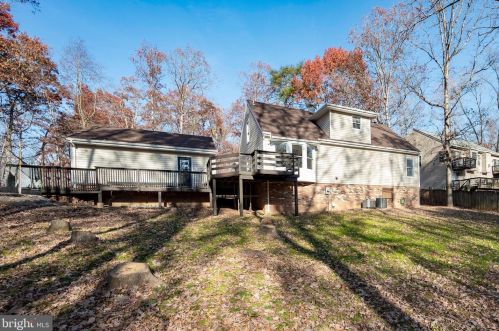 12900 Verrey Ct, Spotsylvania VA  22551-8009 exterior