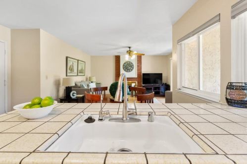 4400 Calle De Farrar, San Jose CA  95118-1909 exterior