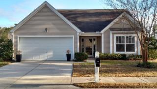 1121 Ole Oak Dr, Charleston, SC 29492-8153