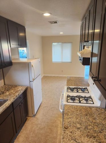 113 Kiwi St, Los Banos CA  93635-3127 exterior