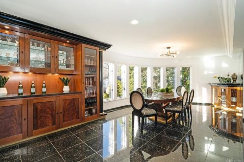 15 Deer Run, Rye Brook NY  10573-1300 exterior
