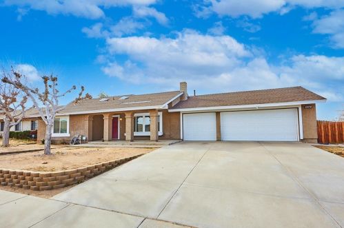 13174 Petaluma Rd, Victorville, CA 92392-5022