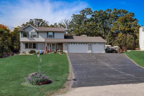 1222 Laurel Ln, Kansasville, WI 53139-9795