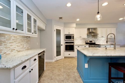 3047 Sultana Dr, Madera CA  93637-5941 exterior