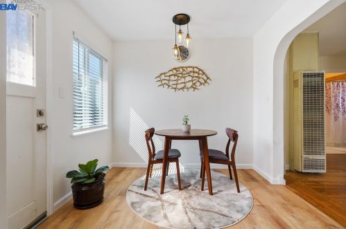 3401 Dakota St, Oakland CA 94602-3801 exterior