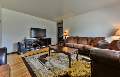 3281 68, Milwaukee WI 53213-3930 exterior