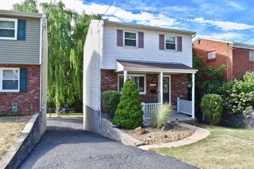 2052 Woodward Ave, Pittsburgh, PA 15226-1338