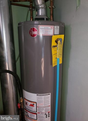 97 Holbrook Ln, Willingboro NJ  08046-1847 exterior