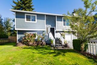 10615 56th Ave, Marysville, WA 98270-2020