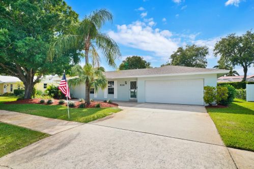 928 Evergreen Dr, West Palm Beach, FL 33408-4112
