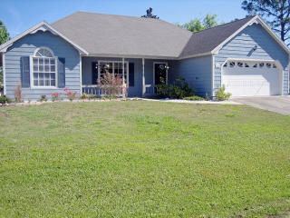 1656 River Rd, Astor, FL 32102-7900