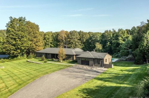 20 Steeples Rd, Washington Depot, CT 06794-1410