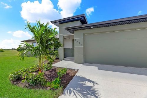 3102 Rita Ave, Lehigh Acres, FL 33971-5257