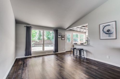 1001 Meadow View Cir, Richardson TX  75080-2932 exterior