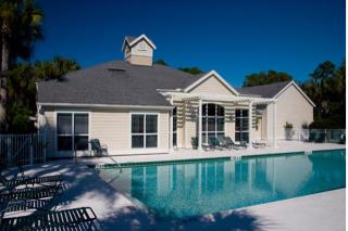 1717 Mason Ave, Daytona Beach FL  32117-5124 exterior