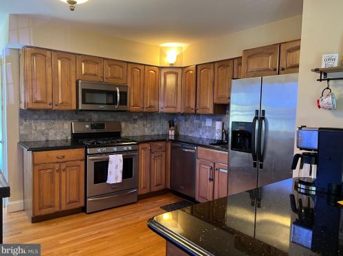 120 Ridgewood Ave, Berlin Boro NJ  08009-1127 exterior
