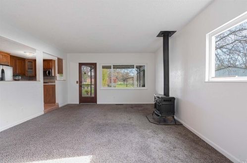 6530 Old Redwood Hwy, Santa Rosa CA  95403-1480 exterior