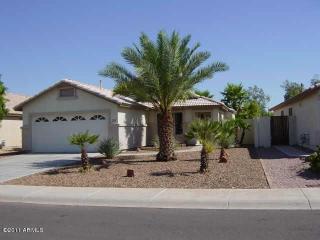230 Del Rio St, Gilbert, AZ 85233-8967