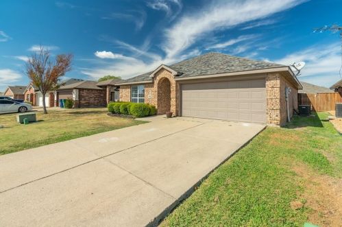 1424 Jacksons Run, Greenville, TX 75402-7625