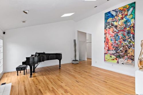 1209 Oenoke Rdg, New Canaan CT  06840-2613 exterior