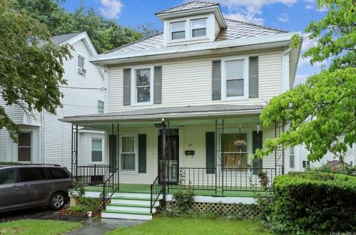 30 Albert St, Middletown, NY 10940-3935