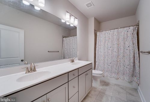 14957 River Walk Way, Woodbridge VA  22191 exterior