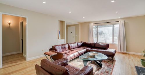 7347 Oak Leaf Dr, Santa Rosa CA  95409-6205 exterior