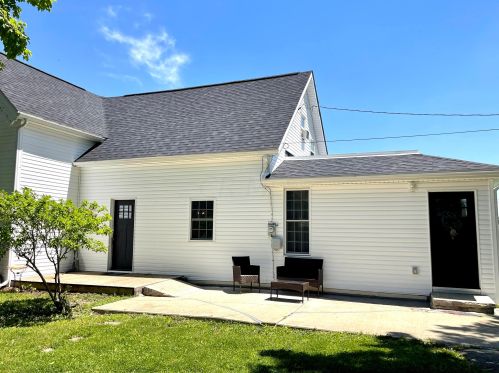 1023 Washington Ave, Washington Court House OH  43160-2057 exterior