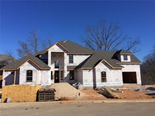 303 Tall Oaks Ave, Bentonville, AR 72712-4489