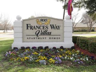 900 Frances Way, Richardson TX  75081-6423 exterior