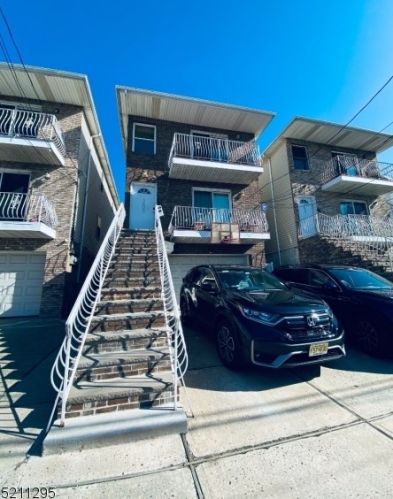 7502 4th Ave, North Bergen NJ  07047-4815 exterior