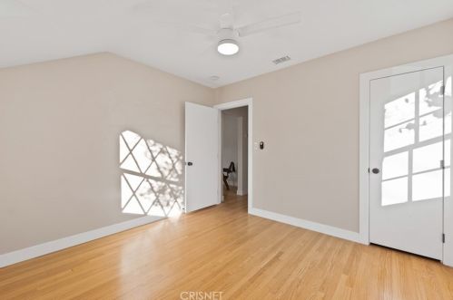 6554 Colbath Ave, Van Nuys CA  91401-1503 exterior