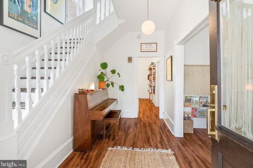 17 Lexington Ave, Camden NJ  08109-2013 exterior