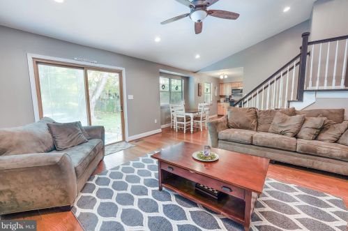 13439 Princedale Dr, Woodbridge VA  22193-3911 exterior