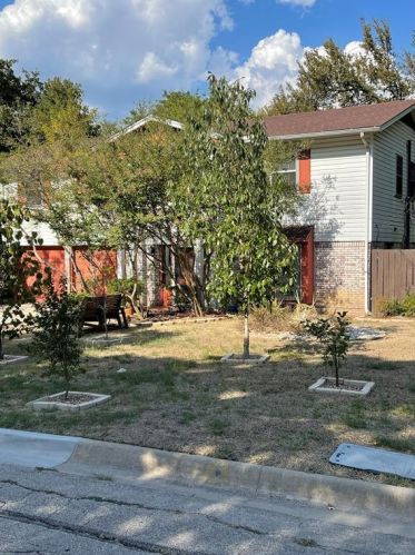 2113 Emerson Ln, Denton, TX 76209-7813