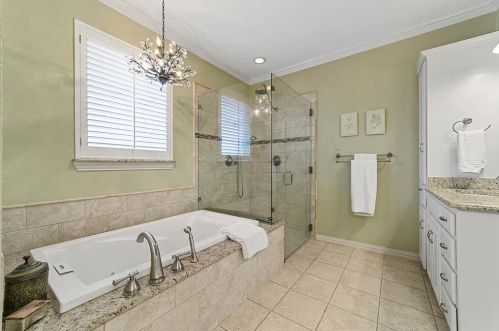 1811 Forest Meadow Ln, Richardson TX  75081-2166 exterior