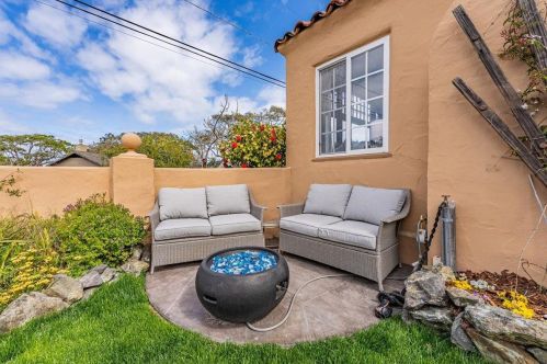 641 Eardley Ave, Del Monte Park CA  93950-4621 exterior