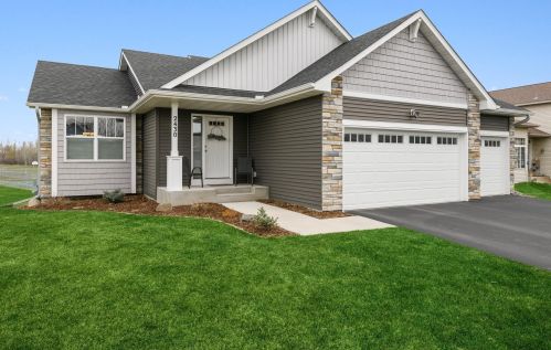 2430 Bridgewater Pl, Spectacle Lake, MN 55008-2554