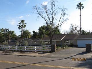 2255 Monte Vista Dr, Vista, CA 92084-6526