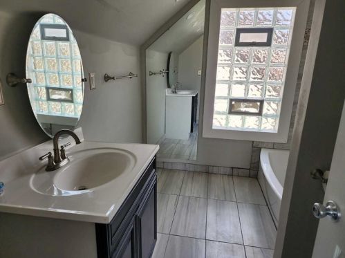 1311 Neshannock Blvd, New Castle PA  16105-2432 exterior