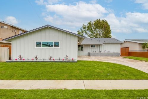 2665 Lange Ave, San Diego, CA 92122-3105