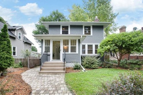 2823 Hayes St, Minneapolis, MN 55418-3053
