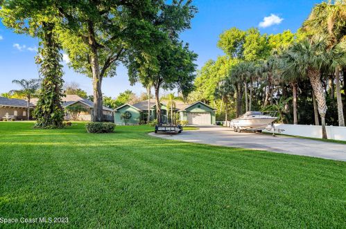 240 City Point Rd, Cocoa, FL 32926-8749