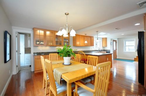 26 Birch St, Waterbury CT  06704-3806 exterior