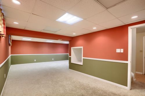 423 Kingsbrook Dr, Mc Donald PA  15057-2667 exterior